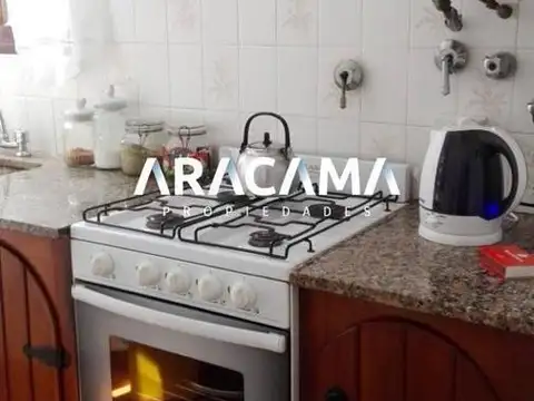 Casa 3 ambientes con 2 baños