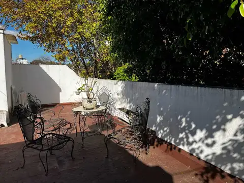 VENTA CASA 5 AMBIENTES CON TERRAZA EN MATADEROS