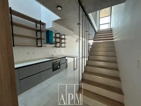 Depto Tipo Casa Monoambiente con 4 baños