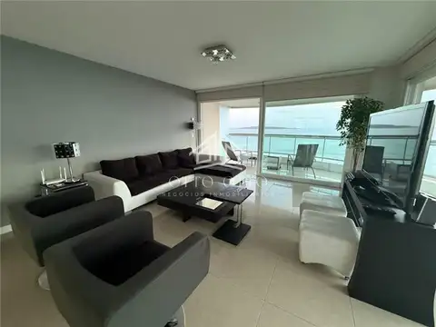 Departamento en Alquiler de 4 dormitorios