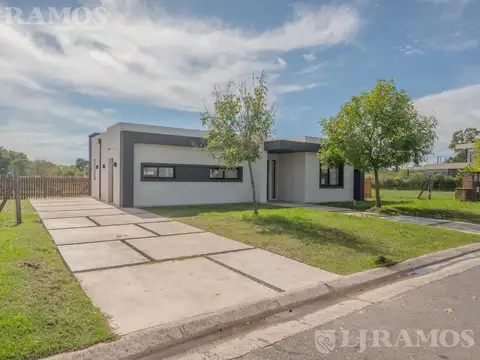 Casa en Venta al Noreste