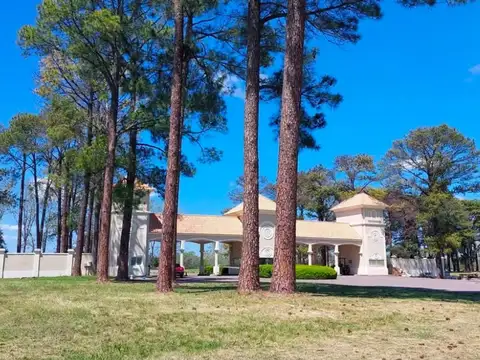 Terreno en Venta en Los Pinares Country Club, Countries y Barrios Cerrados en Exaltacion de la Cruz
