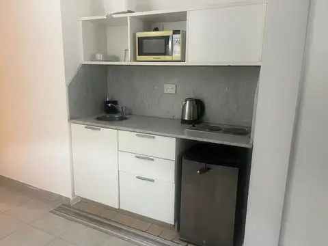 EXCELENTE MONOAMBIENTE AMOBLADO EN RECOLETA