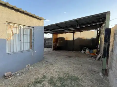 Casa en Alquiler con 1 cochera