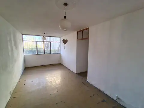 DEPARTAMENTO A RECICLAR EN ZONA ARENA MAIPU