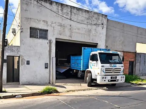 Galpón en alquiler de 200m2 ubicado en Caseros