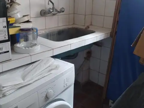 RETASADO-Chalet en lote de 30x30.Muy buena ubicacion