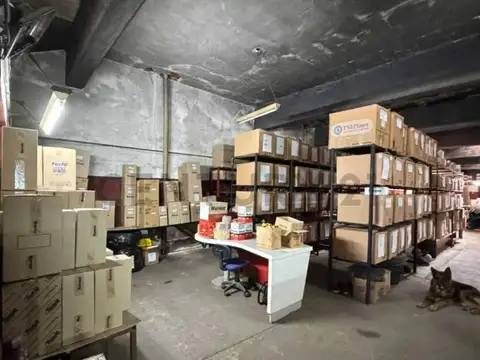 Castellanos 100, Piso 0