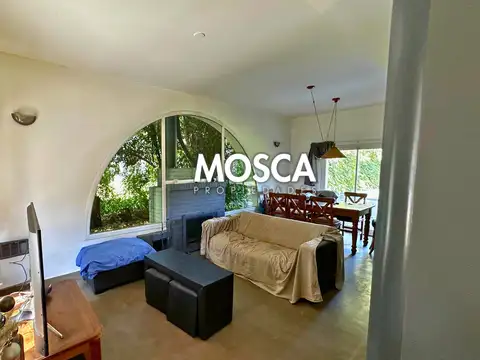 Casa en Venta con 6 cocheras