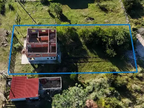 VENTA TERRENO CON CASA A TERMINAR PINAMAR NORTE