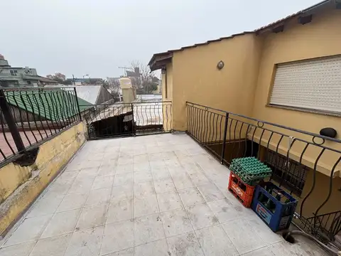 PH 2 1/2 ambientes con terraza -