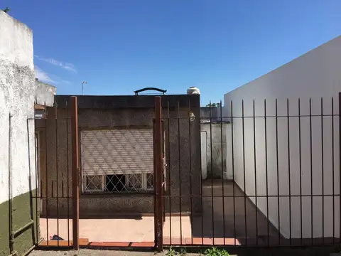 CASA PUNTA MOGOTES PH 3 AMB 2 DORMITORIOS PATIO