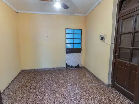 Casa a la venta a mt de Av. López y Planes