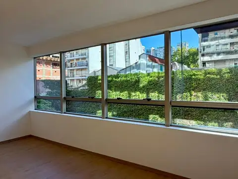 Oficina en Alquiler al Norte