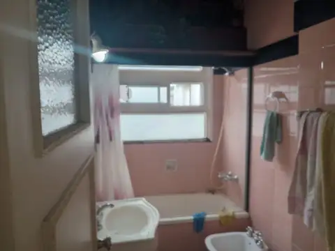 AMPLIO 2 AMBIENTES LUMINOSO EN PLAZA COLON