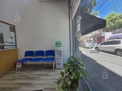 Local en Venta en Villa Ballester - Zona Comercial- Excelente Ubicación.