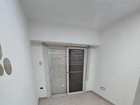 Departamento en Alquiler en Chilavert, $ 550.000