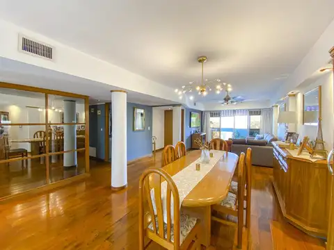 Departamento en Venta de 8 ambientes