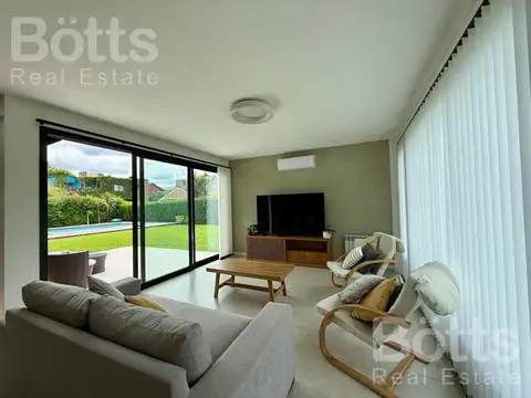Casa Moderna en Venta - Country Banco Provincia
