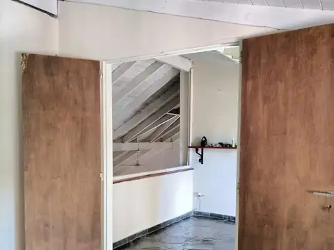 Casa 4 ambientes con 1 baño