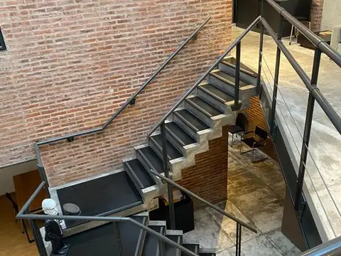 Oficina en Alquiler al Noreste