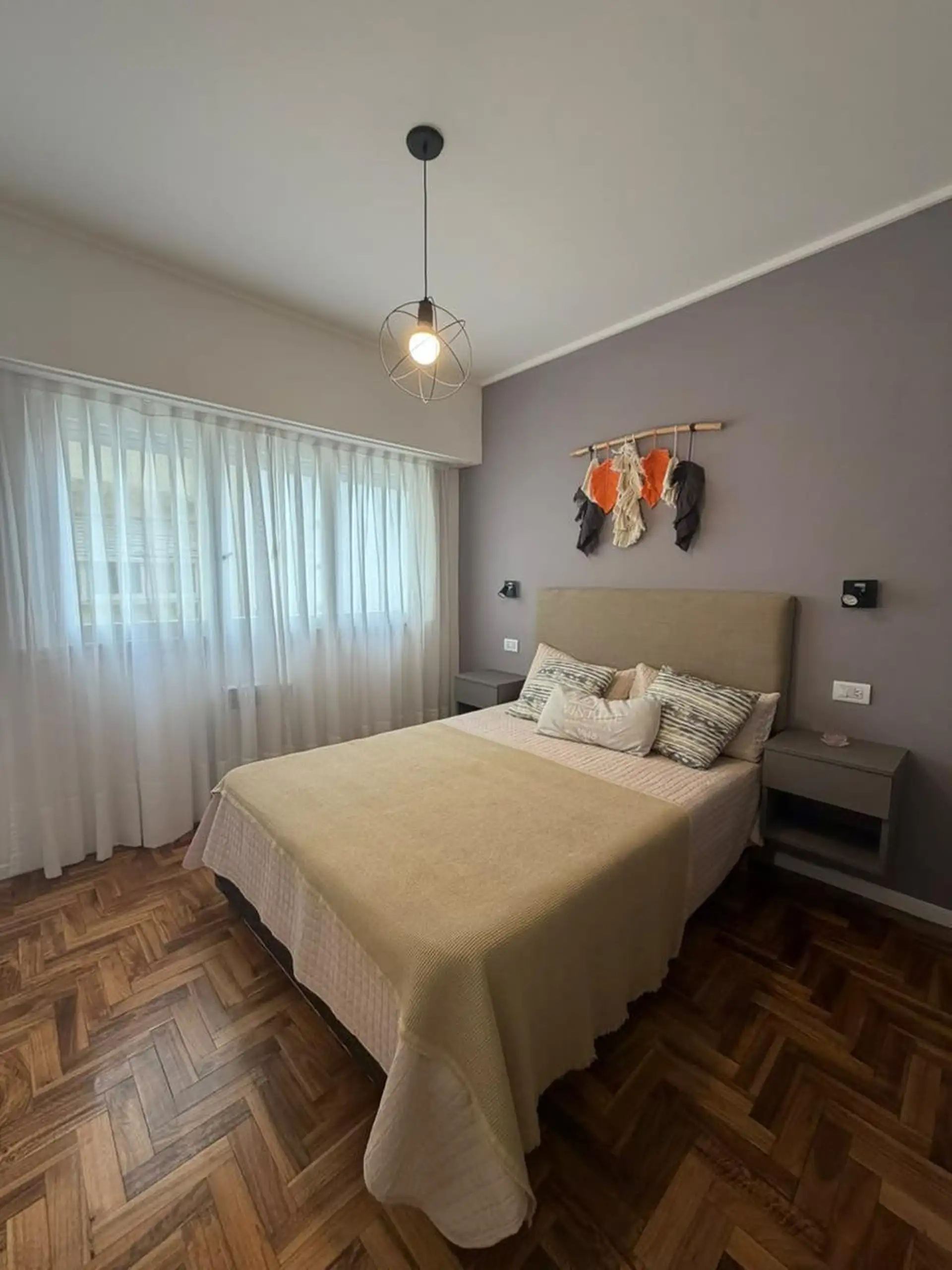 Venta de departamento - 2 ambientes con dependencia - A la calle - Centro
