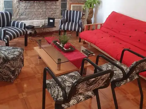 Larrea 600, Piso 2
