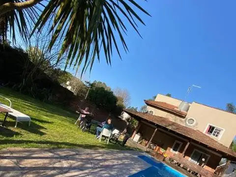 Calle 49 entre Calle 17 y Calle 18