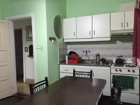 Casa en Venta con 4 cocheras