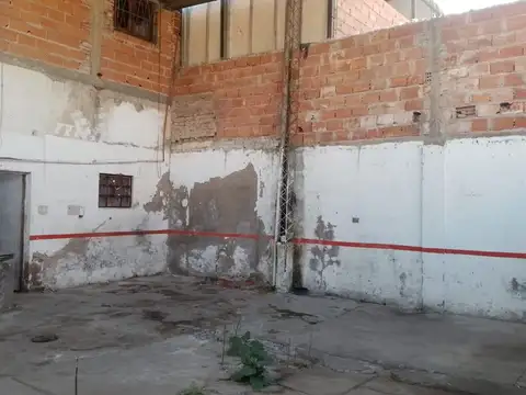 Local en Alquiler en Barrio Miguel Ortiz, $ 1.100.000