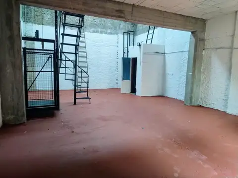 Galpon en Venta en Azcuenaga, USD 59.000