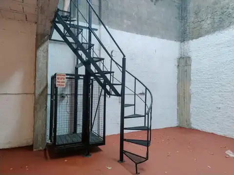 3 de febrero  y Sucre