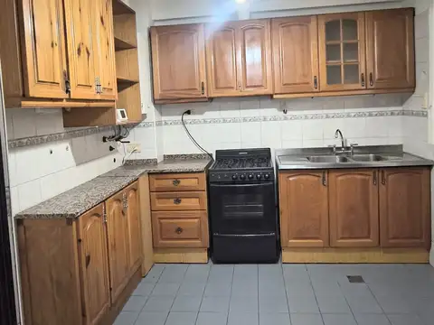 Casa en Alquiler con 1 cochera