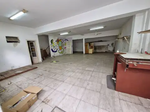 Local en Alquiler en Versalles, USD 2.000