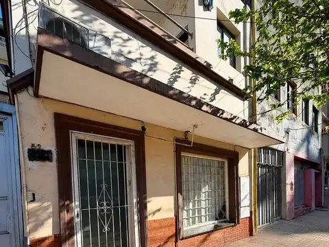 LOCAL COMERCIAL CÉNTRICO EN ALQUILER - LA RIOJA Y 3 DE FEBRERO (LCF A201)