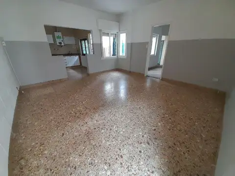 Depto Tipo Casa en Alquiler de 2 ambientes