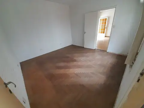 Depto Tipo Casa en Alquiler 51 años