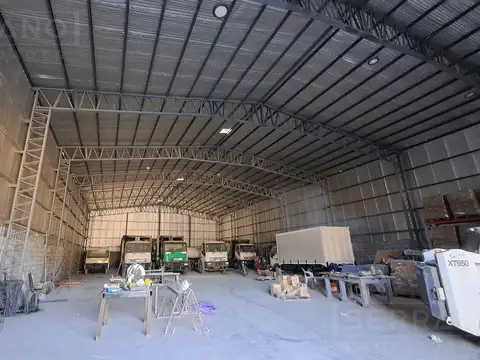 LDO. Venta Galpón 1000m2 lote 2000m2  Parque Industrial  Pavón Exaltación de la Cruz