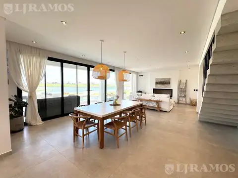 Casa en venta en el Barrio Amarras, Puertos / Escobar