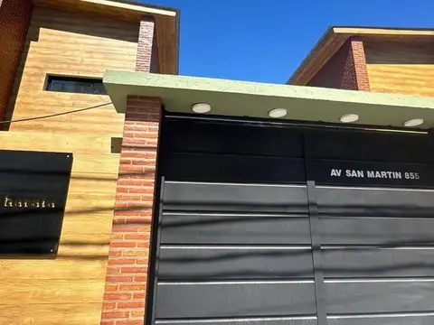 Av. San Martin, 855