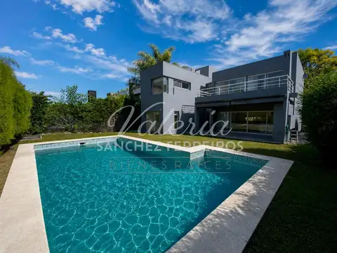 Casa en venta Altos de Hudson II -  5 ambientes