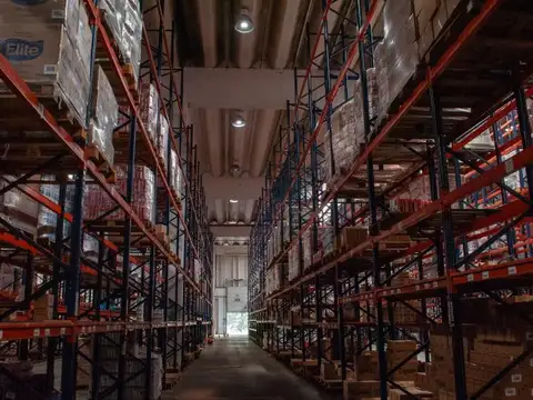 Nave Logística  AAA 14.400 m² – Juan Pablo II 1850 BIS