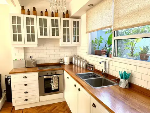 Depto.tipo casa de 4 ambientes en Venta en Caballito