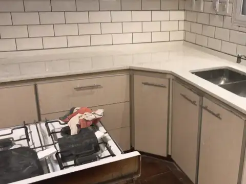 Casa en Alquiler en Villa Sarmiento, $ 2.500.000