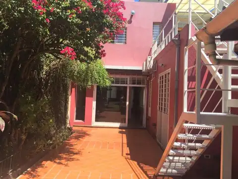 CASA MULTIFAMILIAR EN DOS PLANTAS -LOTE 7,80 X 40MTS - GRAN PARQUE-QUINCHO-APTO CONSTRUIR