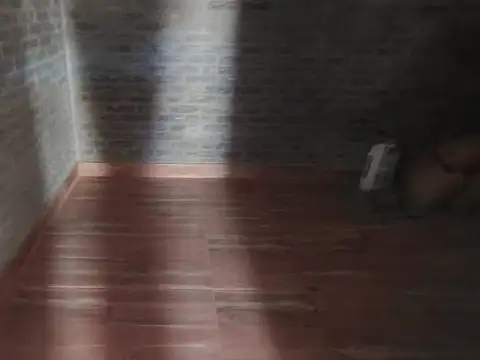 SE VENDE LINDA CABAÑA A ESTRENAR EN LAS VEGAS .-