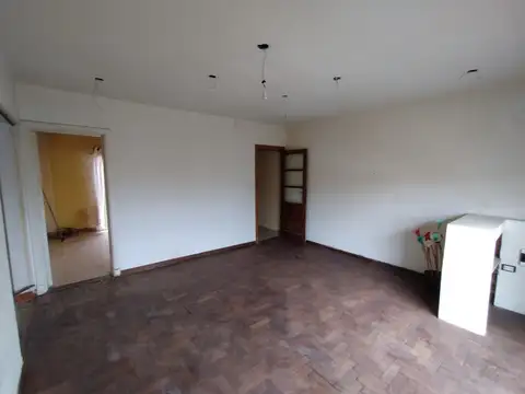 Avenida Presidente Juan Domingo Perón 2500