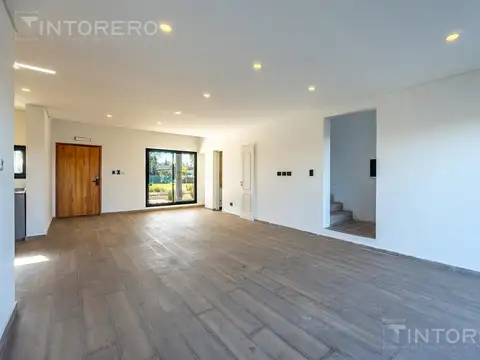 Depto Tipo Casa en Venta de 3 dormitorios