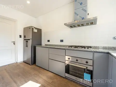 Depto Tipo Casa 4 ambientes con 2 baños