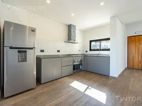 Depto Tipo Casa en Venta en Ezeiza, USD 197.000
